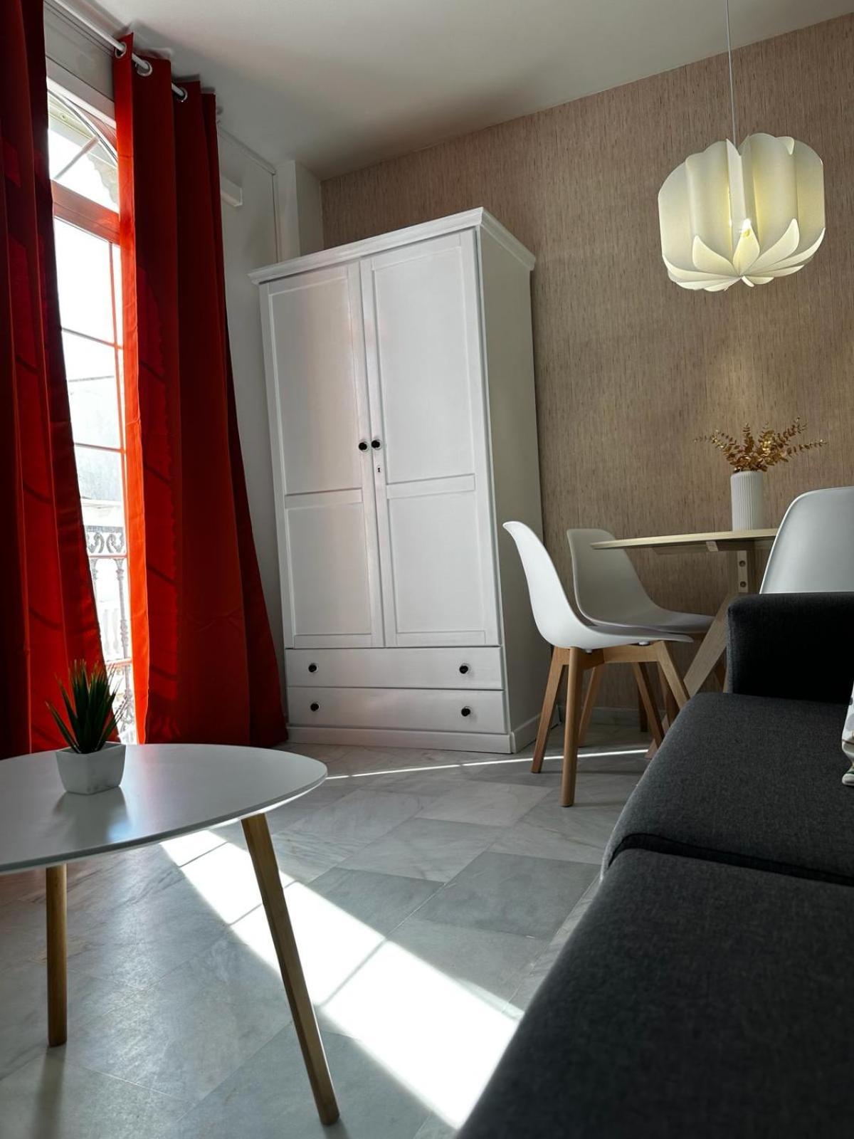 Apartamentos Don Diego La Carihuela Торремолінос Екстер'єр фото