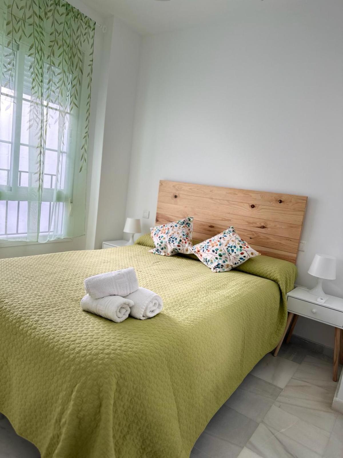 Apartamentos Don Diego La Carihuela Торремолінос Екстер'єр фото