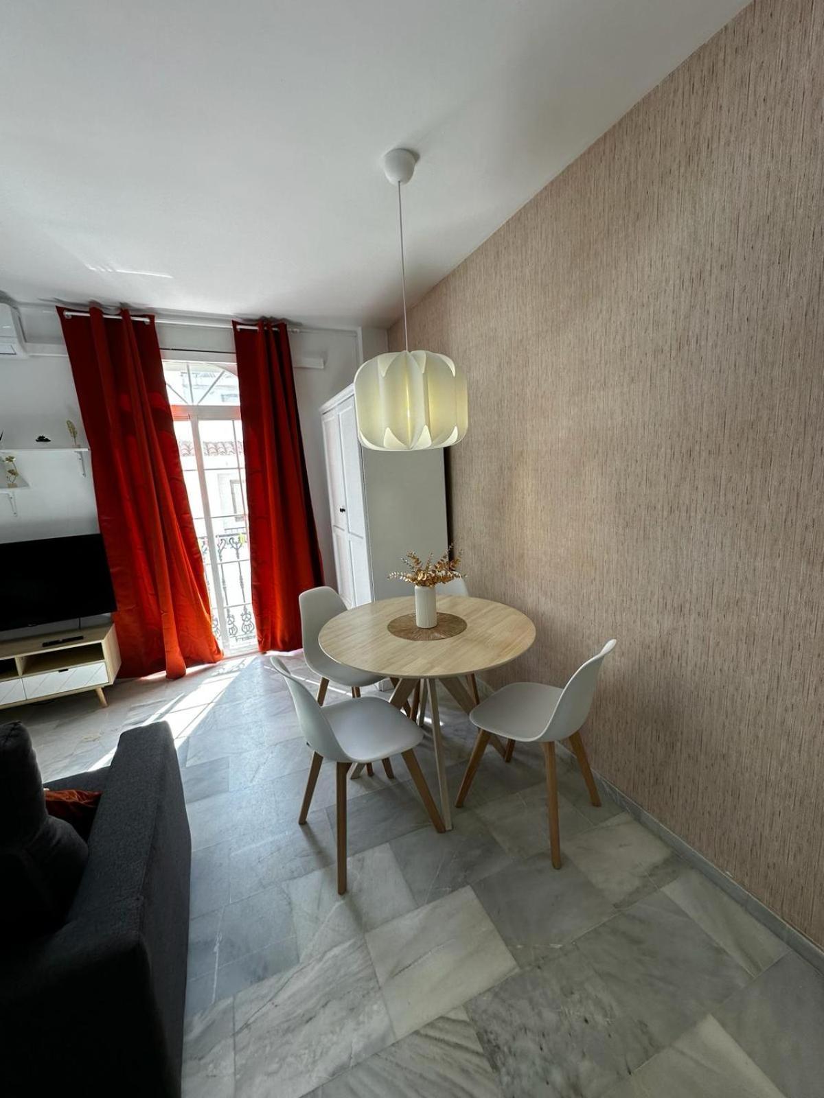 Apartamentos Don Diego La Carihuela Торремолінос Екстер'єр фото